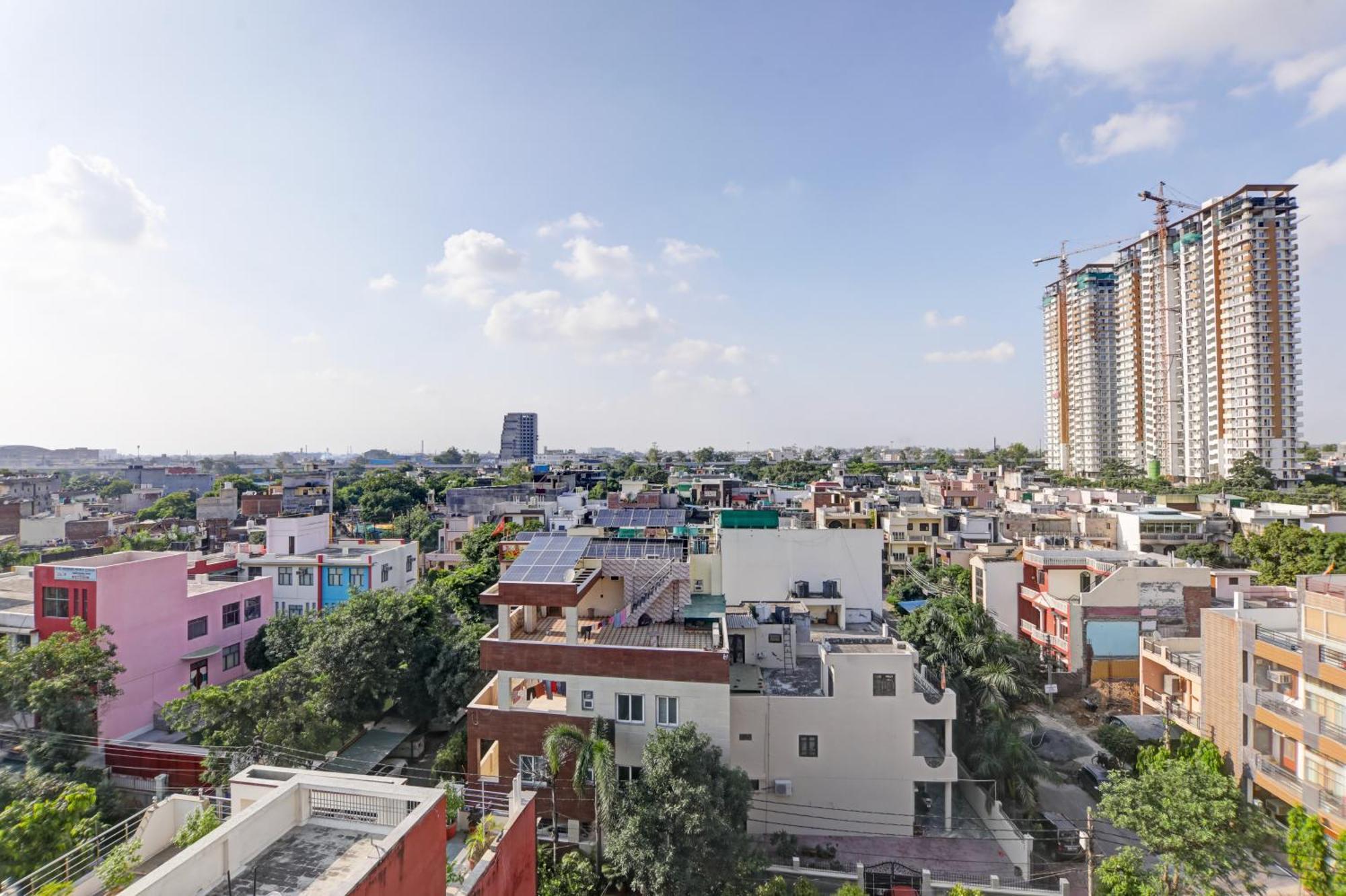 Status By Hotel The Emporio Ghaziabad Exterior photo